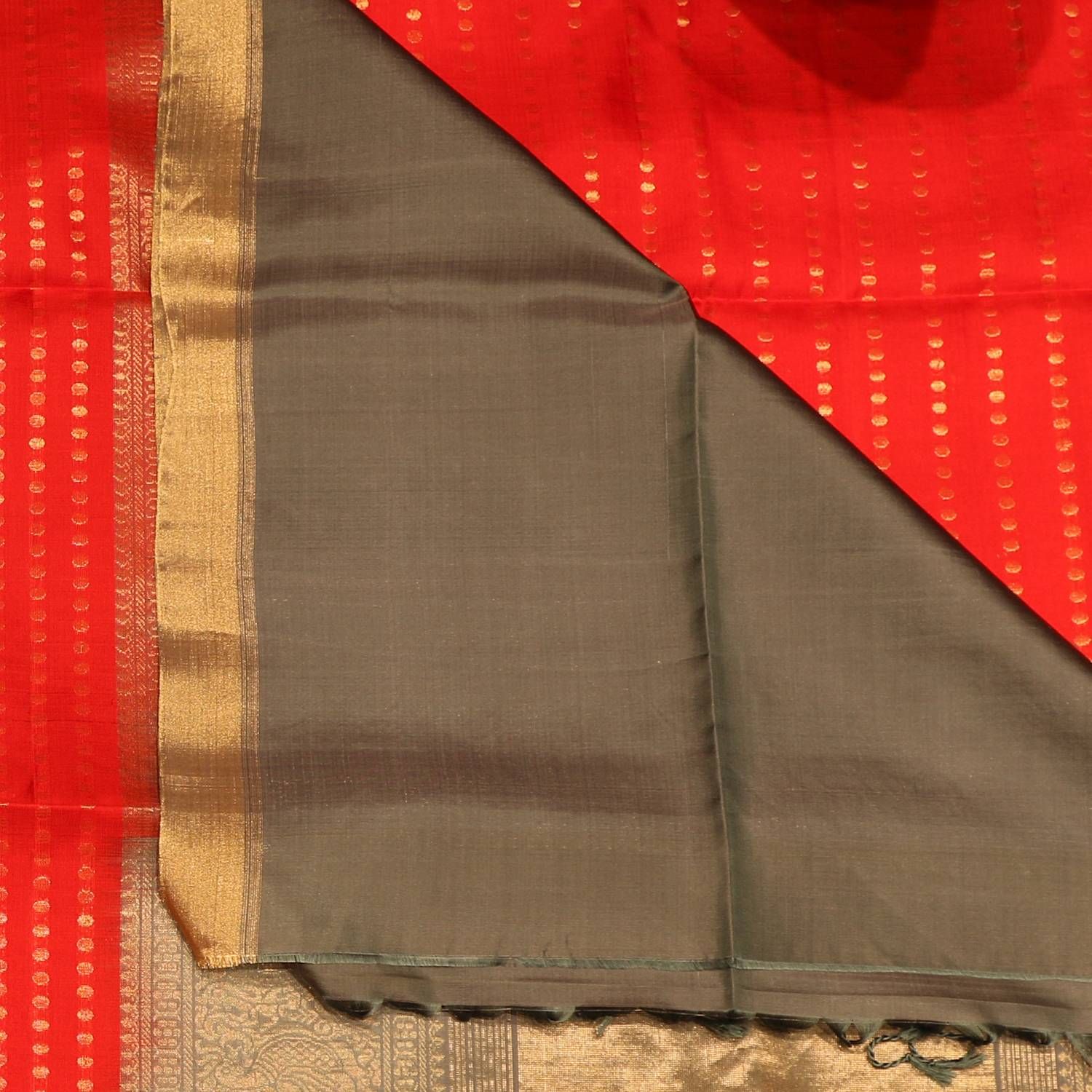 Buy Chilli Red South Silk Saree online - Karagiri – Karagiri Global