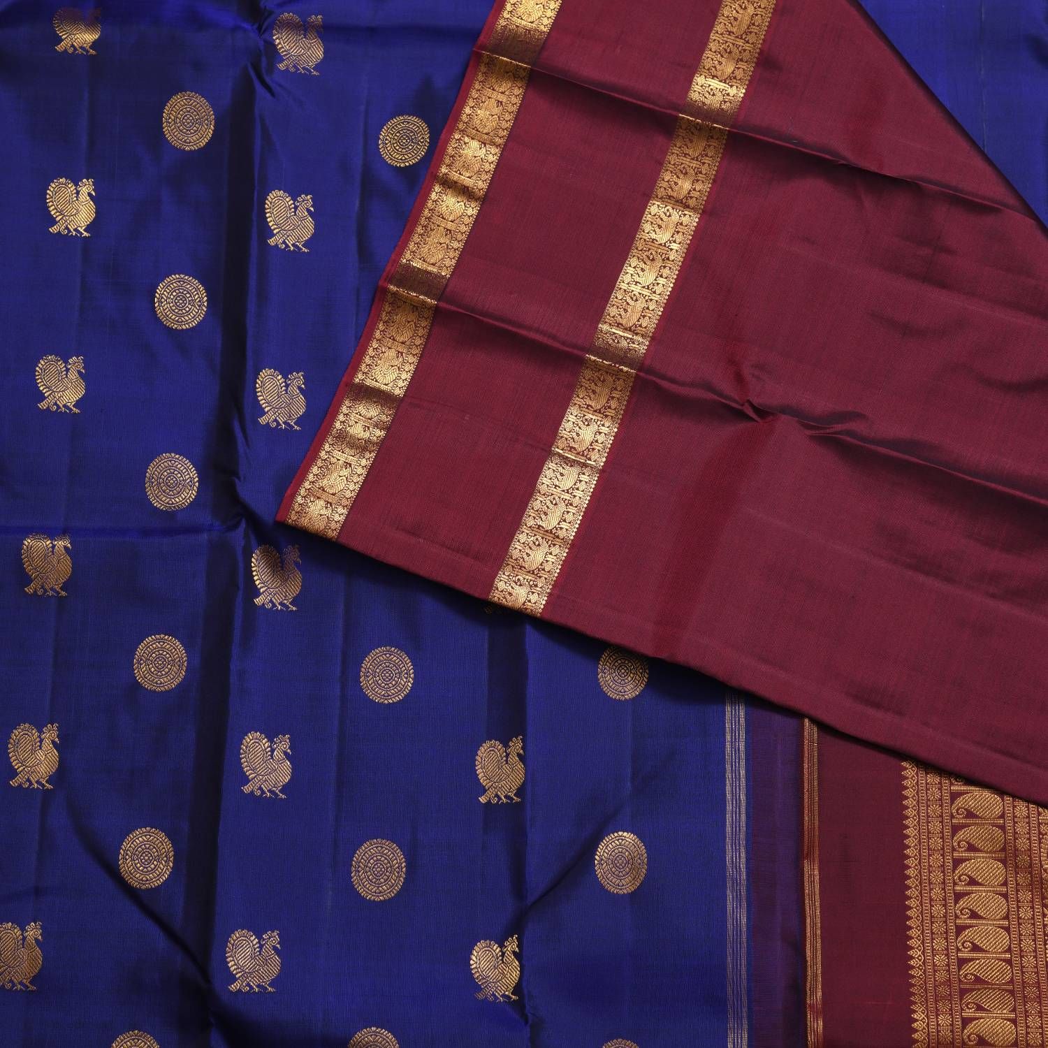 Buy Maroon Sarees for Women by ZIKARAA Online | Ajio.com