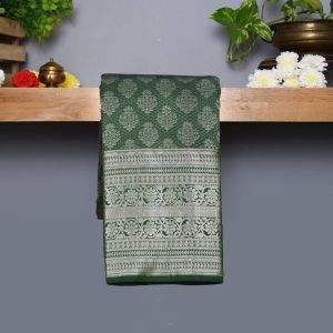 Green Coloured Kanchipuram Silk Saree with Silver Zari Pallu