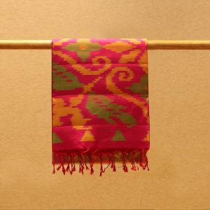 Light Yellow Coloured Kanchipuram Soft Silk Saree with Contrast Mejanta Pink Pallu